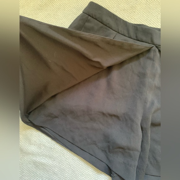 ABS skirt with built in shorts - Picture 2 of 8